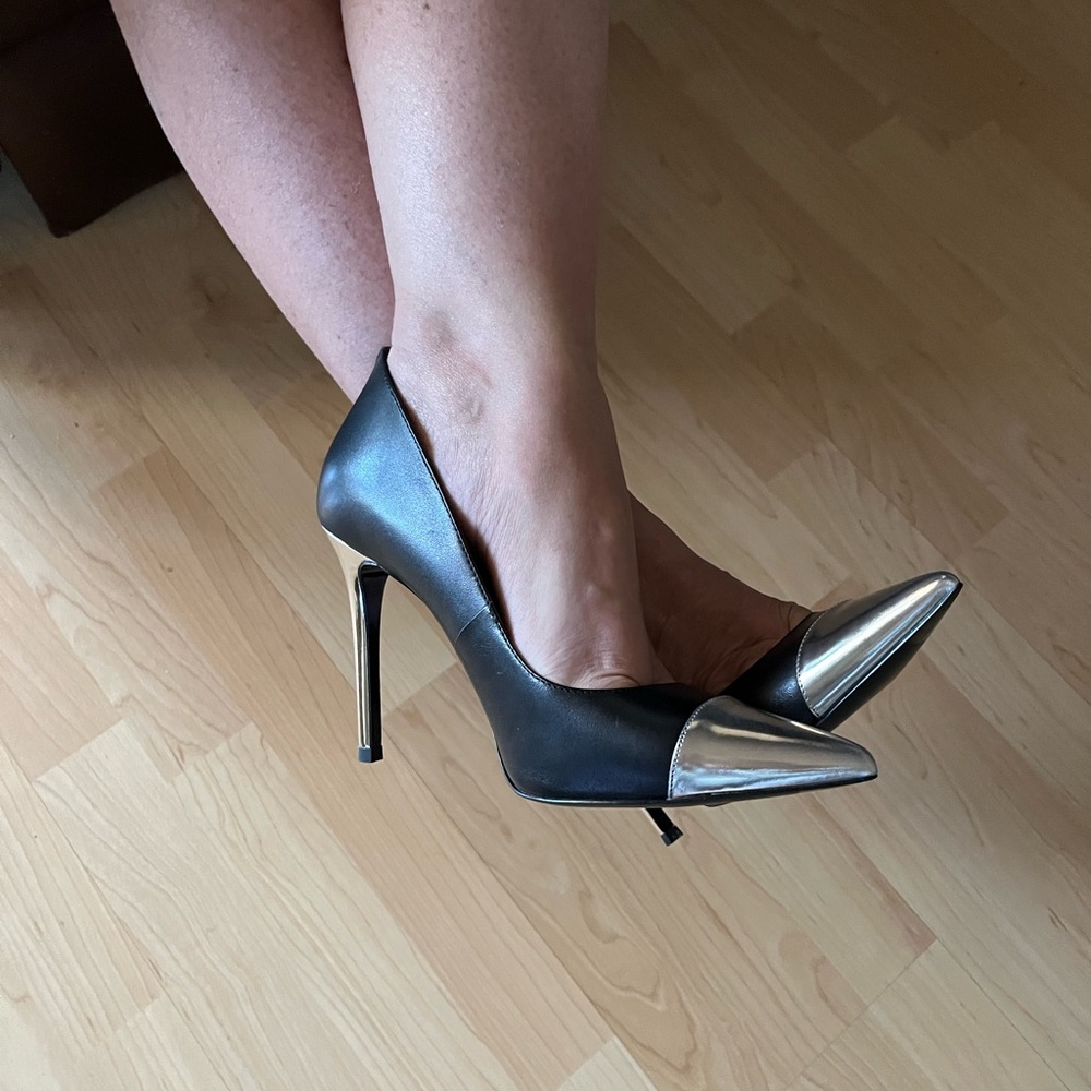 These pointed cap-toe stilettos are sleek, & stylish for a night out on the town